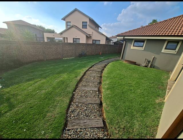 3 BEDROOM FREESTANDING FOR SALE IN PARKRAND